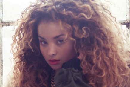 Ella Eyre – We Don’t Have To Take Our Clothes Off